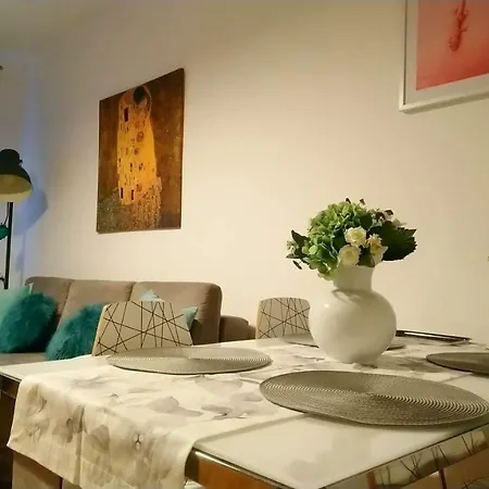 Old Town Royal Castle, Magic Place Apartment *